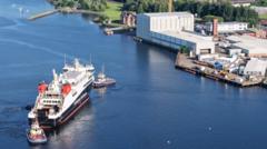 Union pushes ministers to deliver promise of work for state-owned shipyard
