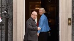 Ministers arrive for Starmer's final cabinet meeting