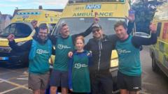 Paramedics run 100km to thank hospital staff