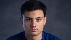 A blue and red blur in the most purple of patches – rugby’s boy king Bielle-Biarrey