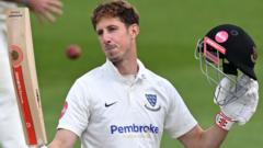 Sussex skipper Simpson sparkles in gloom against Glamorgan