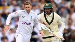 Australia openers frustrate England before rain