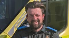 Ambulance driver praised for confronting knifeman