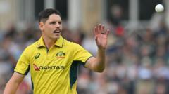 Australia pull Dwarshuis out of Worcs T20 deal
