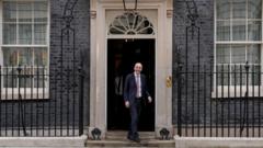 Maternity families call for meeting with minister