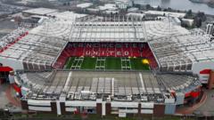 No public cash going to Man Utd stadium plan - mayor