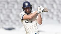 Derbyshire batters dominate against Worcestershire