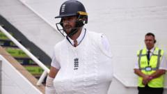 Will Woakes Choose Rehab Over Surgery to Play in the Ashes?