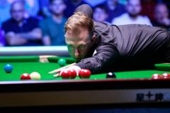 Holder Trump through to last 16 of English Open