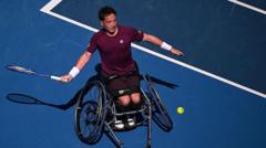 Defending wheelchair champion Hewett beaten in semi-finals