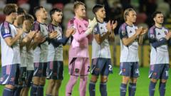 Exeter must ignore off-field issues - Caldwell