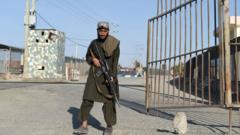 Si bwo bwa mbere aba Taliban batana mu mitwe n'ingabo za Irani ku rubibe  (Isanamu yo muri Ruhuhuma, 2022)
