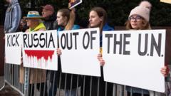 Manifestantes protestam contra invasão russa da Ucrânia