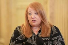 Politicians must moderate language on migration - Long