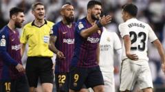 Barcelona-Real Madrid maçından bir kare