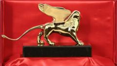 "Золотой Лев" - эмблема и главный приз Венецианского кинофестиваля