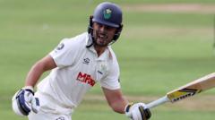 Can Captain Carlson Lead Glamorgan to Victory Over Kent?