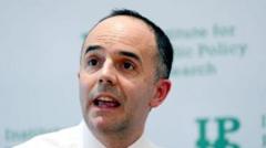 Health secretary seeks advice over maternity inquiry staff who refused to give evidence
