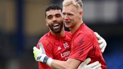 Arteta plays down replacing Ramsdale with Raya