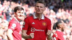 Man Utd beat Everton to maintain top-four push
