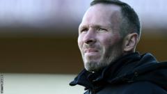 Leicester City: Michael Appleton leaves Oxford United to become Foxes ...