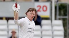 Prest & Albert impress as Hampshire draw with Essex