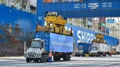 Tariffs prompt record plunge in US imports