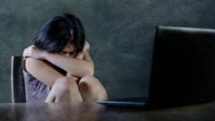 Grup inses di Facebook terbongkar, Indonesia disebut 'pabrik konten pornografi anak'