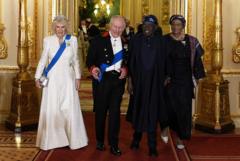 King praises 'living bridge' with Nigeria at glitzy banquet