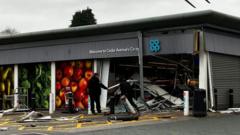 Supermarket sealed off after cash machine stolen
