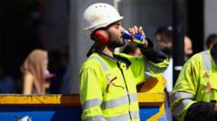 WHO warns of risks of extreme heat in the workplace