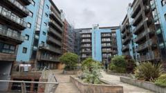 Residents urged to immediately leave Edinburgh flats over 'high fire risk'