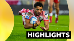 Hanley scores hat-trick as Leigh ease past Catalans