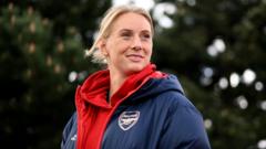 WSL: Build-up as Everton host Arsenal in first of five games