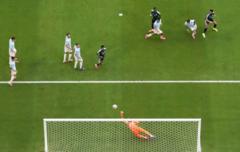 كأس العالم: السعودية تتقدم على الأوروغواي بهدف دون مقابل