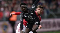 Norwich eye late move for Watford target Diallo