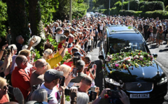 Thousands of Bonnie Tyler fans line the streets as coffin taken to Swansea home