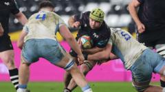 Leinster edge Ospreys to maintain unbeaten run