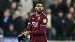 Paqueta apologises for red card against Liverpool