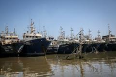 Comment la pêche illicite, non déclarée et non réglementée fait perdre environ 12 milliards de dollars par an à l'Afrique