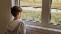 Government pledges to end children living in B&Bs
