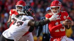 Mahomes stars as Chiefs win to close in on top seed