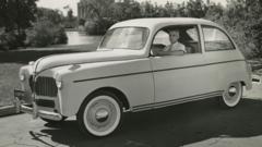 Lowell E. Overly en el Soybean Car, en 1941