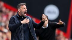 Van Nistelrooy situation 'baffling' - Fryatt