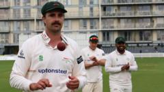 Green takes five wickets as Leics bowl out Glos