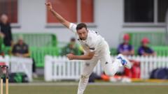 Bowler Taylor extends Gloucestershire deal to 2028