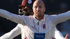 Somerset struggle at Lancashire as title hopes fade