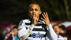 Championship top scorer Fowler joins St Johnstone