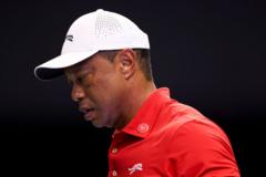 Woods has surgery after rupturing Achilles