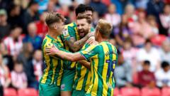'I can carry a threat in both boxes' - Phillips